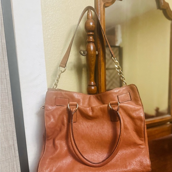 Michael Kors brown leather purse with beautiful hardware. - Picture 4 of 10